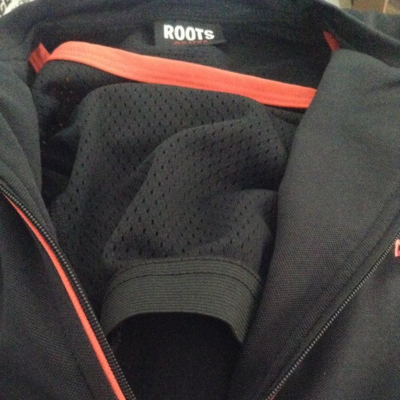 Roots Active Sleeveless Workout Top, Sz. M - Picture 10 of 10